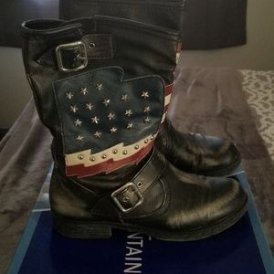 Whote Mountain Womens Distressed Moto Boots